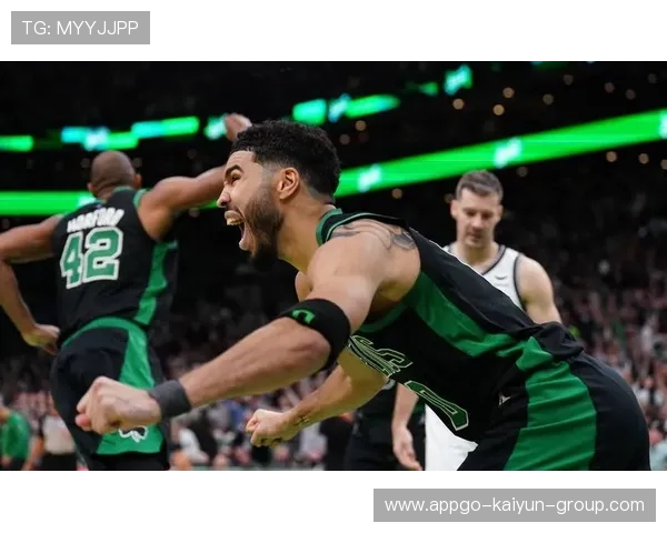 篮网队准备迎战关键季后赛系列赛，篮网队季后赛球员名单